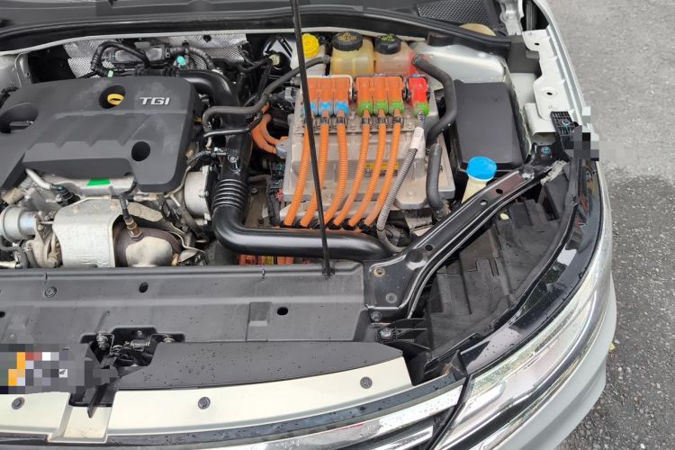 Used Roewe i6 New Energy 2017 45T Hybrid Connect & Smart Enjoyment Edition Engine Bay Left