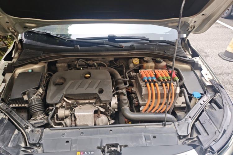 Used Roewe i6 New Energy 2017 45T Hybrid Connect & Smart Enjoyment Edition Engine Bay