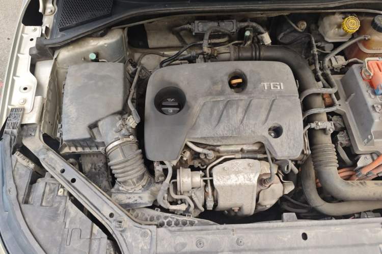 Used Roewe i6 New Energy 2017 45T Hybrid Connect & Smart Enjoyment Edition Engine Bay Right