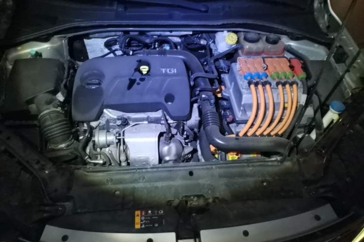 Used Roewe i6 New Energy 2017 45T Hybrid Connect & Smart Enjoyment Edition Engine Bay