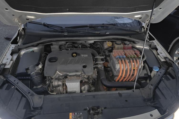 Used Roewe i6 New Energy 2017 45T Hybrid Connect & Smart Enjoyment Edition Engine Bay