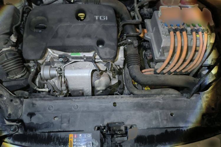 Used Roewe i6 New Energy 2017 45T Hybrid Connect & Smart Enjoyment Edition Engine Bay
