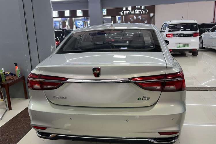 Used Roewe i6 New Energy 2017 45T Hybrid Connect & Smart Enjoyment Edition Exterior 3