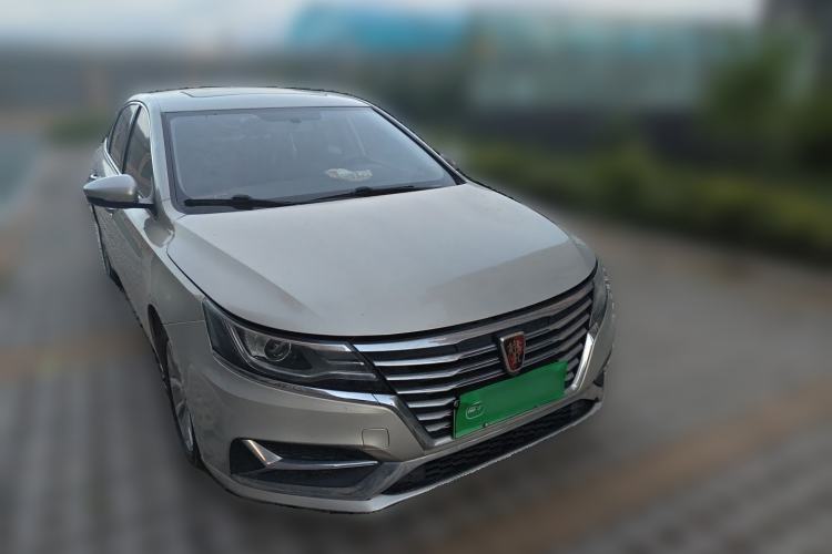 Used Roewe i6 New Energy 2017 45T Hybrid Connect & Smart Enjoyment Edition Front Right 45 Deg