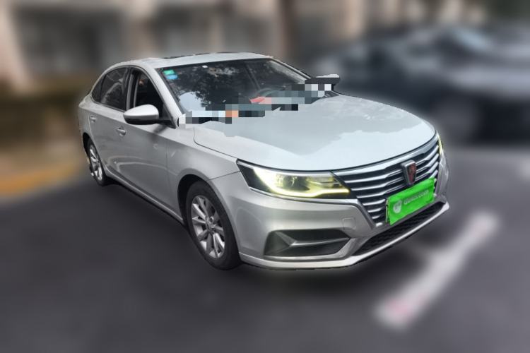 Used Roewe i6 New Energy 2017 45T Hybrid Connect & Smart Enjoyment Edition Front Right 45 Deg