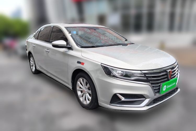 Used Roewe i6 New Energy 2017 45T Hybrid Connect & Smart Enjoyment Edition Front Right 45 Deg