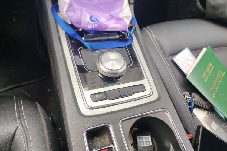 Used Roewe i6 New Energy 2017 45T Hybrid Connect & Smart Enjoyment Edition Gear Lever