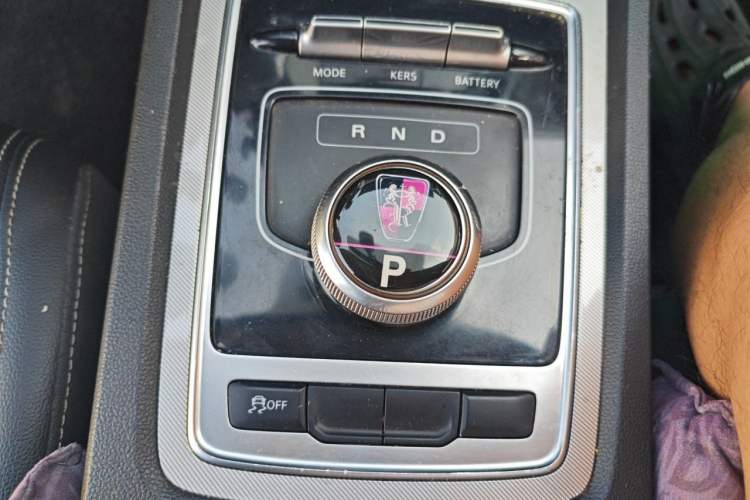 Used Roewe i6 New Energy 2017 45T Hybrid Connect & Smart Enjoyment Edition Gear Lever