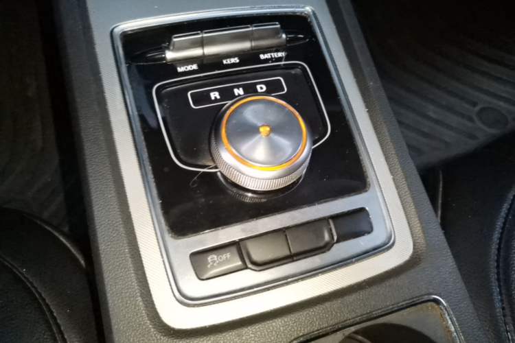 Used Roewe i6 New Energy 2017 45T Hybrid Connect & Smart Enjoyment Edition Gear Lever