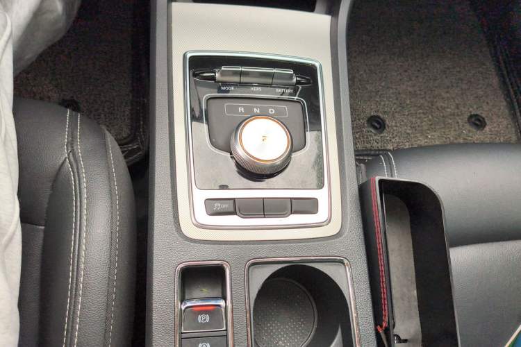 Used Roewe i6 New Energy 2017 45T Hybrid Connect & Smart Enjoyment Edition Gear Lever