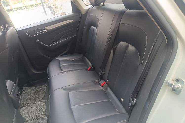 Used Roewe i6 New Energy 2017 45T Hybrid Connect & Smart Enjoyment Edition Left Rear Seat
