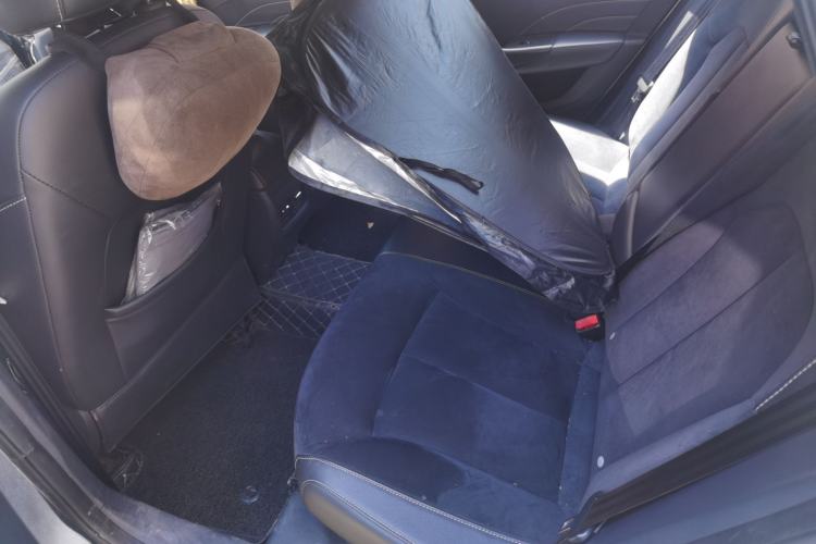 Used Roewe i6 New Energy 2017 45T Hybrid Connective Smart Luxury Edition Left Rear Seat