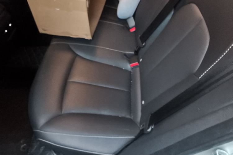 Used Roewe i6 New Energy 2017 45T Hybrid Connect & Smart Enjoyment Edition Left Rear Seat