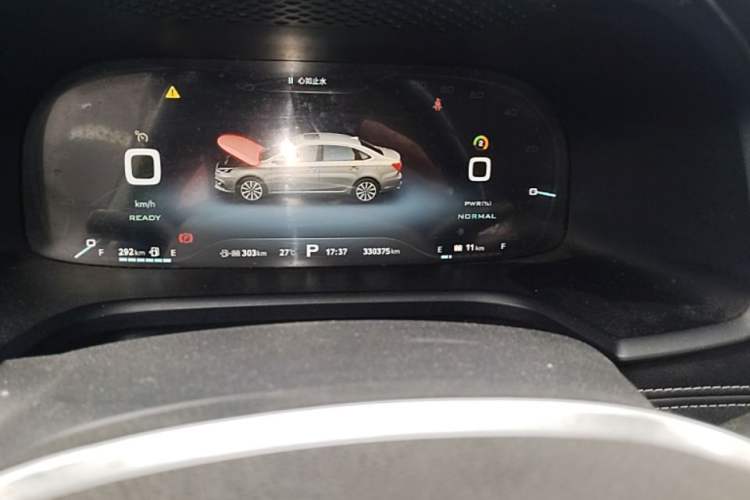 Used Roewe i6 New Energy 2017 45T Hybrid Connect & Smart Enjoyment Edition Odometer Close Up