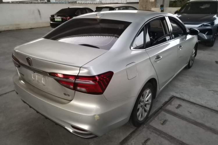 Used Roewe i6 New Energy 2017 45T Hybrid Connect & Smart Enjoyment Edition Rear Right 45 Deg