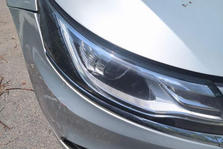 Used Roewe i6 New Energy 2017 45T Hybrid Connect & Smart Enjoyment Edition Right Front Headlight