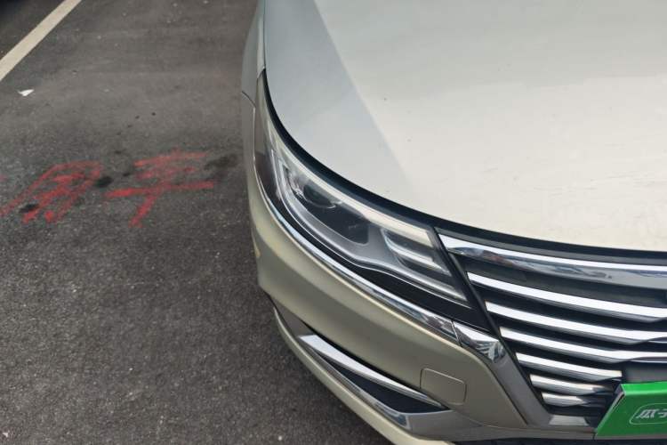 Used Roewe i6 New Energy 2017 45T Hybrid Connect & Smart Enjoyment Edition Right Front Headlight