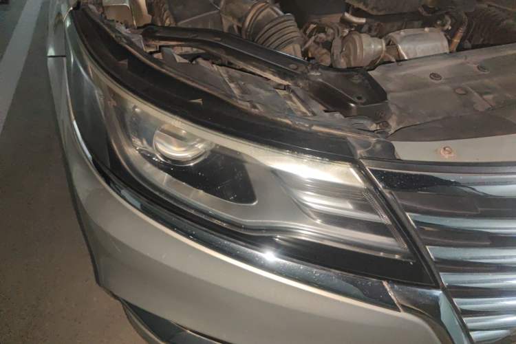 Used Roewe i6 New Energy 2017 45T Hybrid Connect & Smart Enjoyment Edition Right Front Headlight