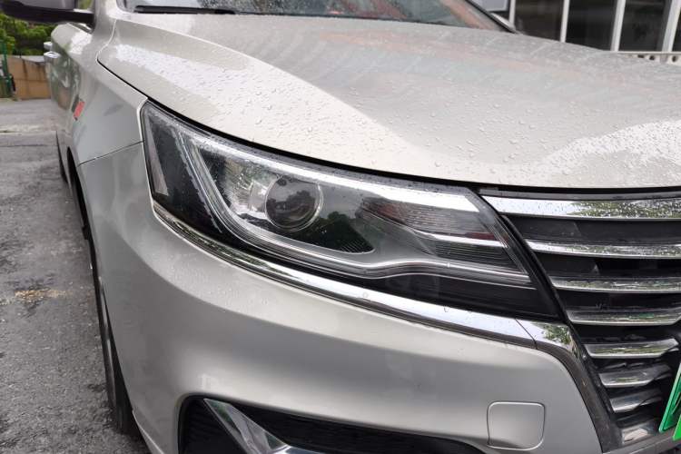 Used Roewe i6 New Energy 2017 45T Hybrid Connect & Smart Enjoyment Edition Right Front Headlight