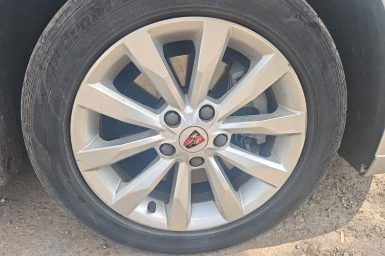 Used Roewe i6 New Energy 2017 45T Hybrid Connect & Smart Enjoyment Edition Right Front Wheel Hub