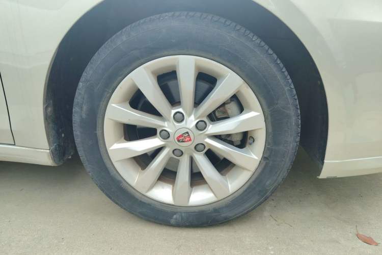 Used Roewe i6 New Energy 2017 45T Hybrid Connect & Smart Enjoyment Edition Right Front Wheel Hub