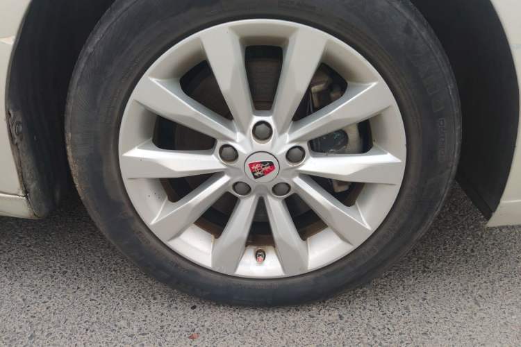 Used Roewe i6 New Energy 2017 45T Hybrid Connect & Smart Enjoyment Edition Right Front Wheel Hub
