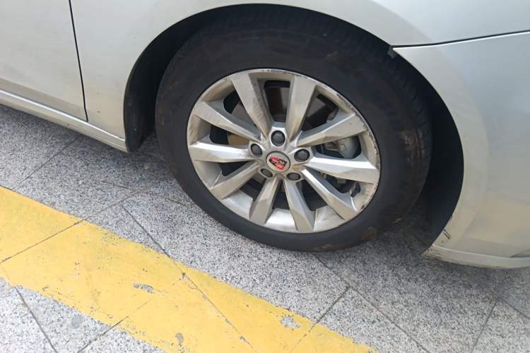 Used Roewe i6 New Energy 2017 45T Hybrid Connect & Smart Enjoyment Edition Right Front Wheel Hub