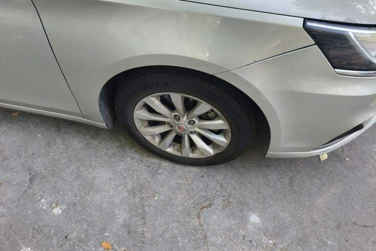 Used Roewe i6 New Energy 2017 45T Hybrid Connect & Smart Enjoyment Edition Right Front Wheel Hub
