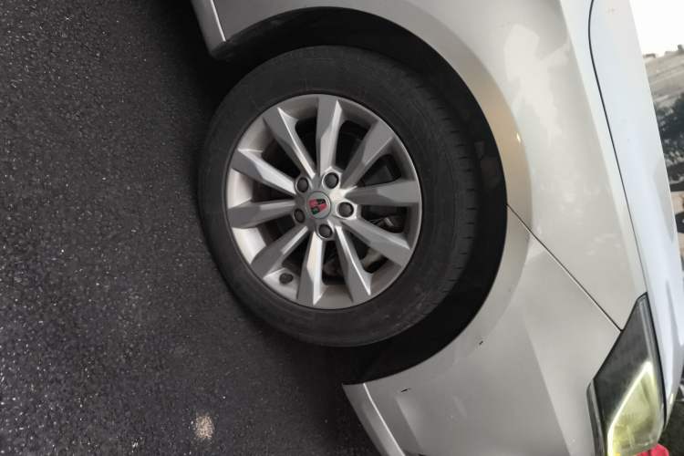 Used Roewe i6 New Energy 2017 45T Hybrid Connect & Smart Enjoyment Edition Right Front Wheel Hub