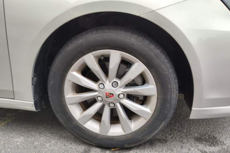 Used Roewe i6 New Energy 2017 45T Hybrid Connect & Smart Enjoyment Edition Right Front Wheel Hub