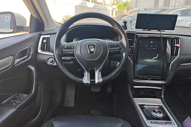 Used Roewe i6 New Energy 2017 45T Hybrid Connect & Smart Enjoyment Edition Steering Wheel