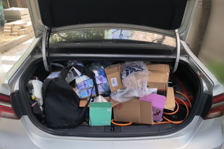 Used Roewe i6 New Energy 2017 45T Hybrid Connective Smart Luxury Edition Trunk