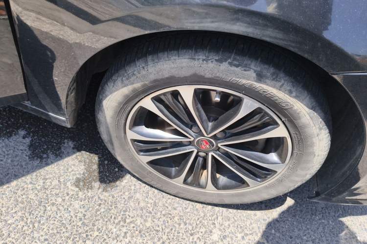 Used Roewe i6 New Energy 2019 PLUS 50T Internet Glory Flagship Edition Right Front Wheel Hub