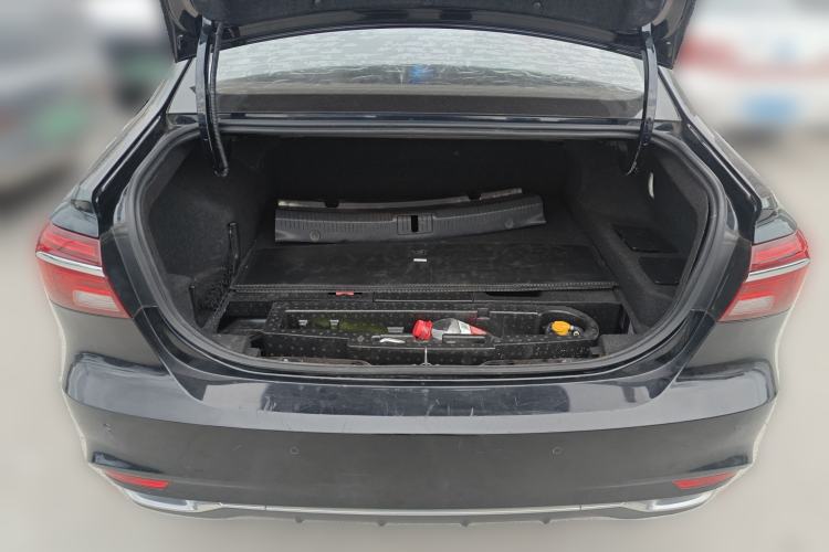 Used Roewe i6 New Energy 2019 PLUS 50T Internet Glory Flagship Edition Trunk