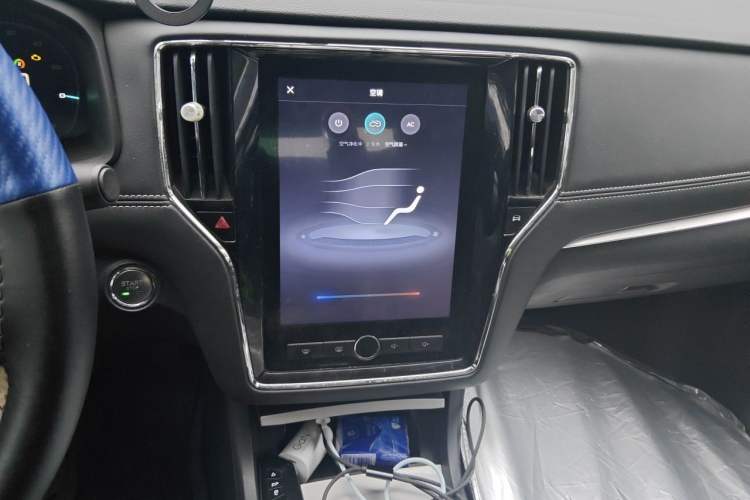 Used Roewe i6 New Energy 2019 PLUS 50T Internet Glory Flagship Edition Audio And AC Panel