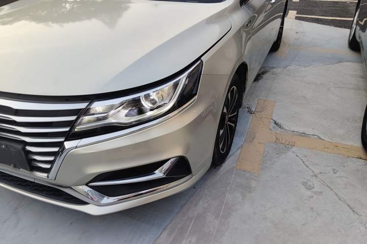 Used Roewe i6 New Energy 2019 PLUS 50T Internet Glory Flagship Edition Left Front Headlight