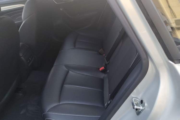 Used Roewe i6 New Energy 2019 PLUS 50T Internet Glory Flagship Edition Left Rear Seat