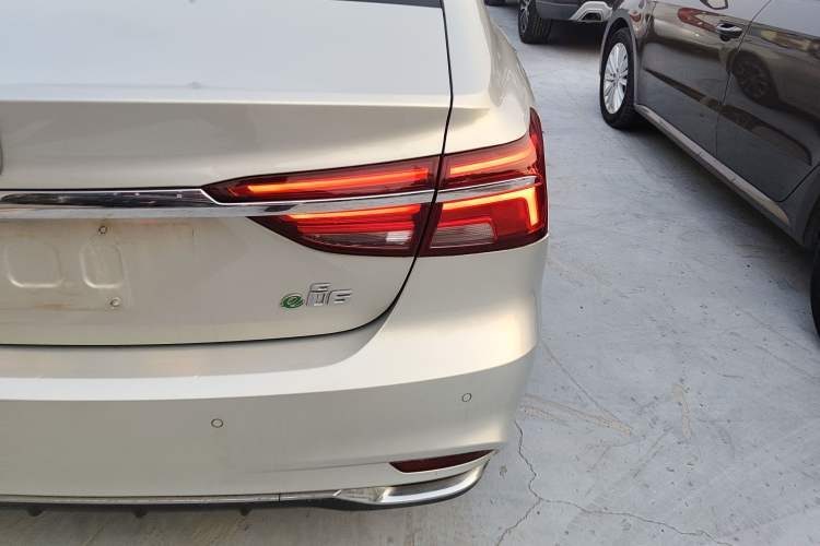 Used Roewe i6 New Energy 2019 PLUS 50T Internet Glory Flagship Edition Right Rear Taillight