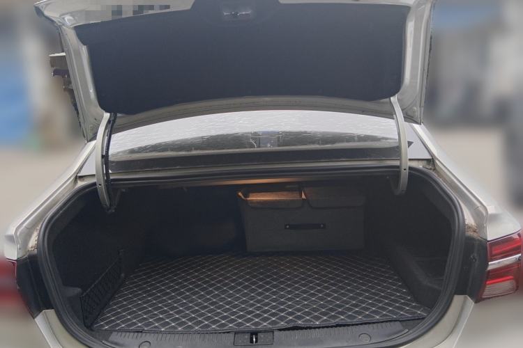 Used Roewe i6 New Energy 2019 PLUS 50T Internet Glory Flagship Edition Trunk