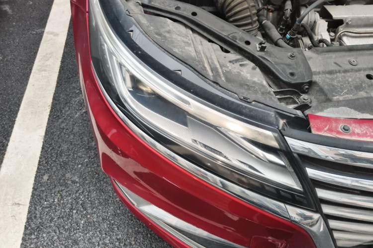 Used Roewe i6 New Energy 2019 PLUS 50T Internet Glory Supreme Edition Right Front Headlight