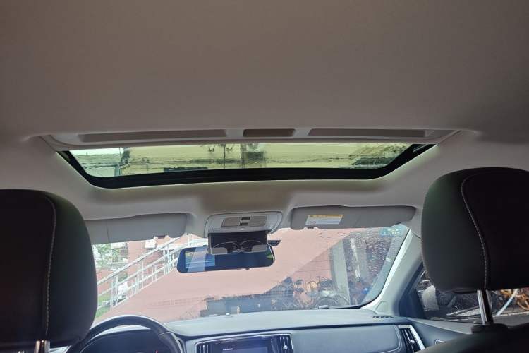 Used Roewe i6 New Energy 2019 PLUS 50T Internet Glory Supreme Edition Headliner