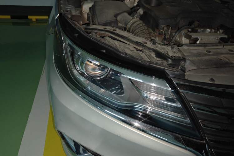 Used Roewe i6 New Energy 2019 PLUS 50T 4G Connected Glory Luxury Edition Right Front Headlight