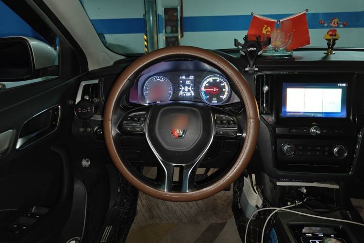 Used Roewe i6 New Energy 2019 PLUS 50T 4G Connected Glory Luxury Edition Steering Wheel