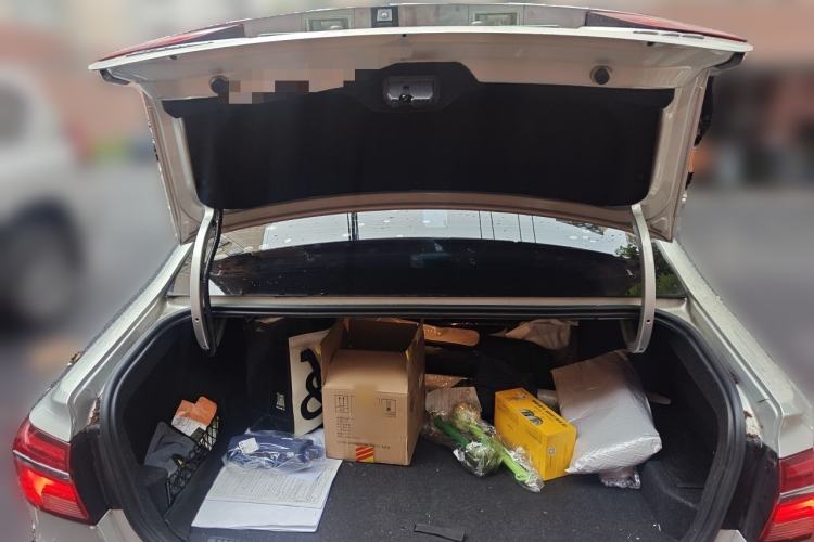 Used Roewe i6 New Energy 2019 PLUS 50T Internet Glory Supreme Edition Trunk