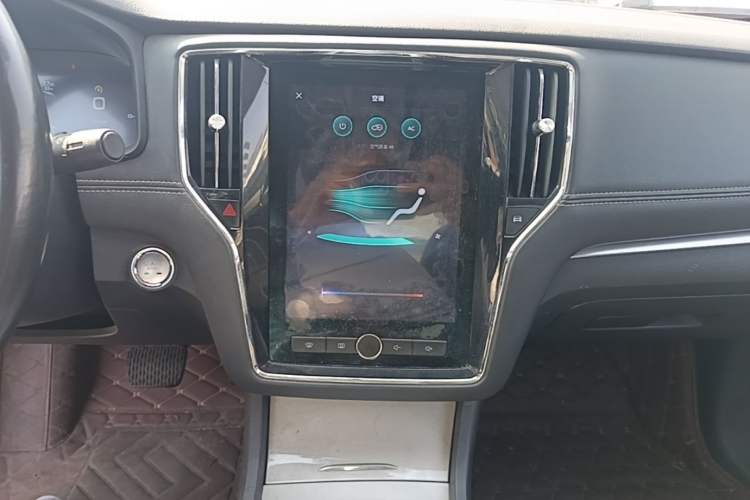 Used Roewe i6 New Energy 2019 PLUS 50T Internet Glory Flagship Edition Audio And AC Panel