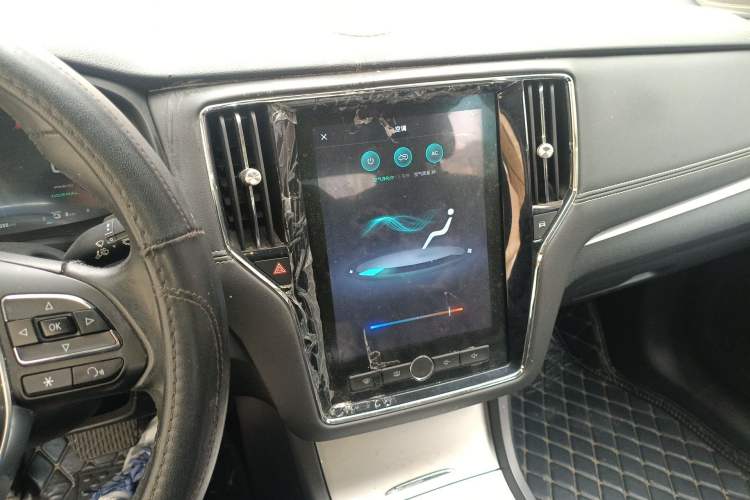 Used Roewe i6 New Energy 2019 PLUS 50T Internet Glory Flagship Edition Audio And AC Panel