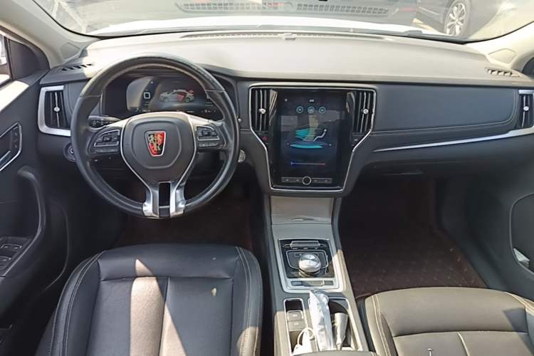Used Roewe i6 New Energy 2019 PLUS 50T Internet Glory Flagship Edition Center Console