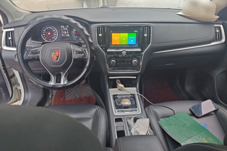 Used Roewe i6 New Energy 2019 PLUS 50T 4G Connected Glory Luxury Edition Center Console