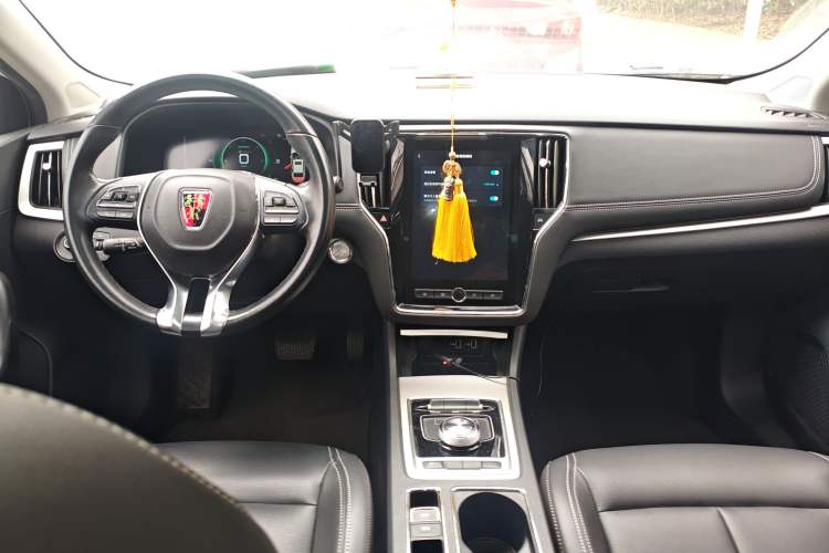 Used Roewe i6 New Energy 2019 PLUS 50T Internet Glory Flagship Edition Center Console