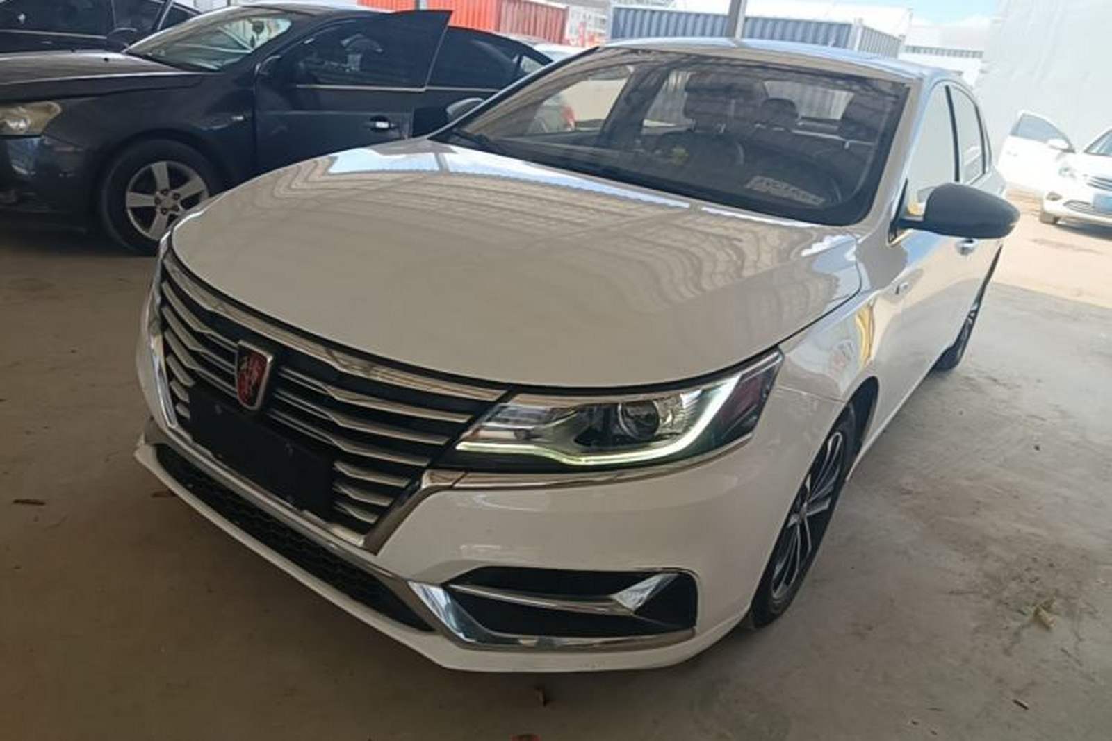 Фото Roewe с площадки